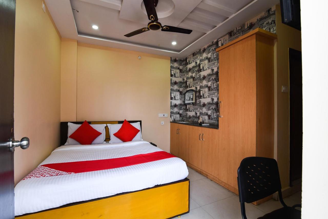 Oyo 37884 Ramesh Residency Anantapur Exterior photo